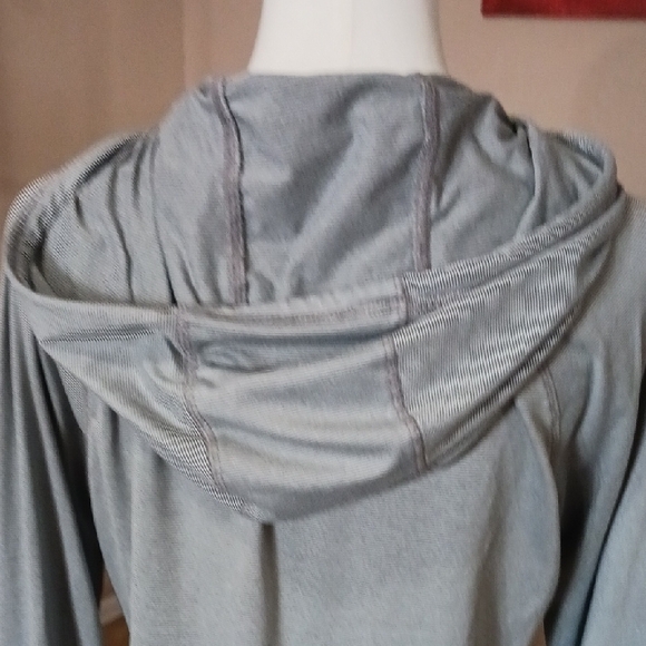 NWOT- RBX Women's Light Gray Hoodie - Picture 9 of 9